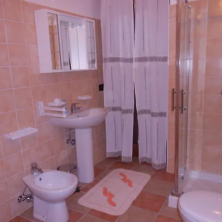 Monrabbioso דירה *